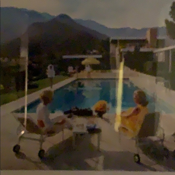 Meet your Posher, Alexis - Picture 1 of 1